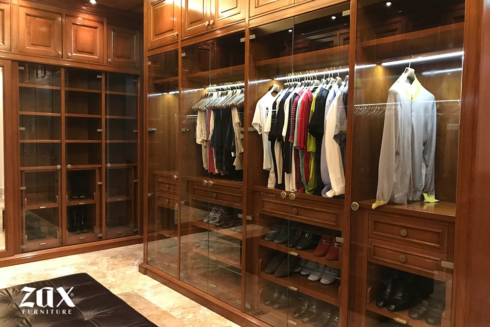 Dressing Room 4