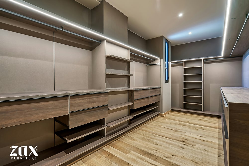 Dressing Room 8